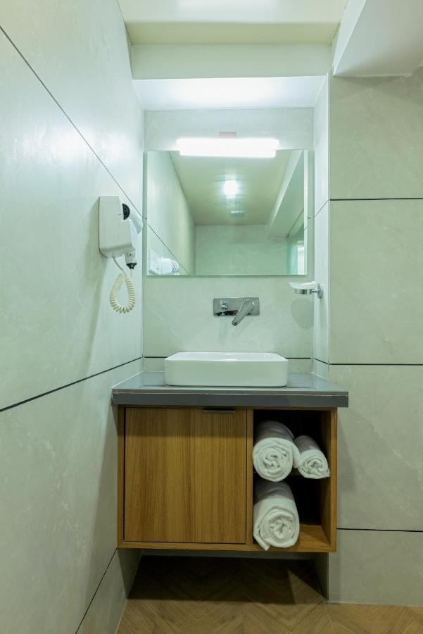 Gold Beach Villa Daman Exterior photo