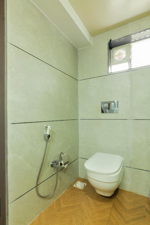 Gold Beach Villa Daman Exterior photo